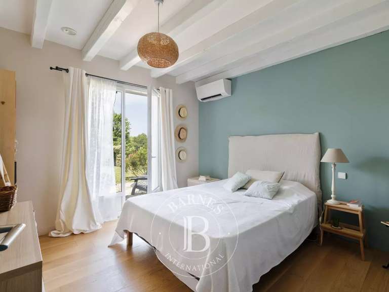 Maison Urrugne - 3 chambres - 206m²