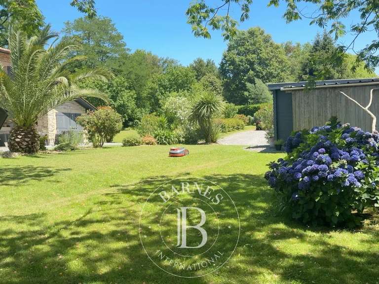 Maison Urrugne - 3 chambres - 206m²