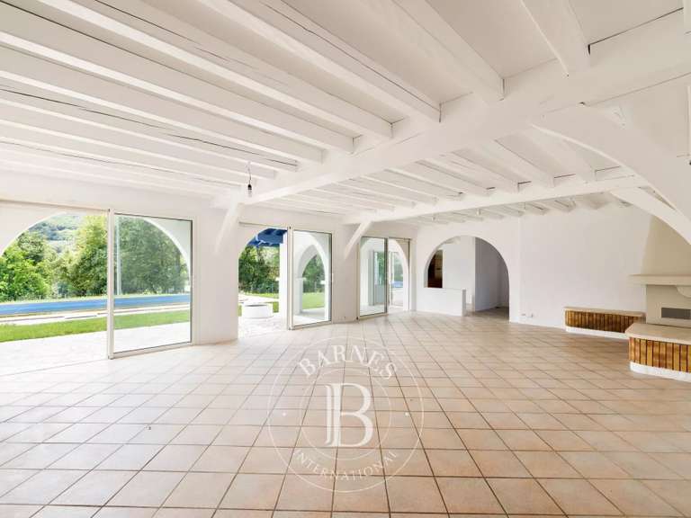 Maison Urrugne - 4 chambres - 182m²