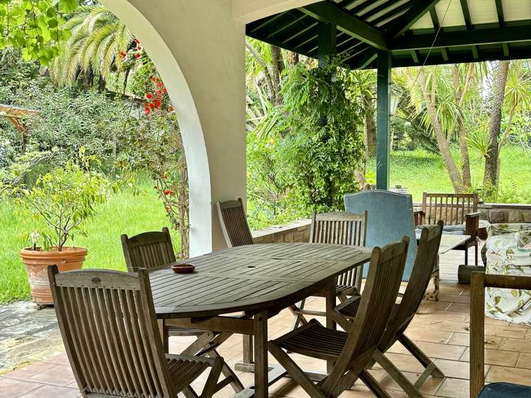 Maison Urrugne - 4 chambres - 292m²