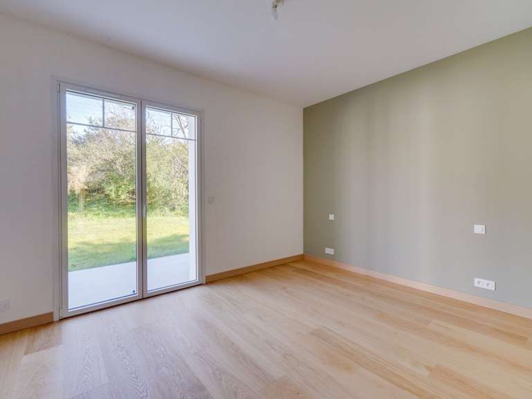 House Urrugne - 7 bedrooms - 330m²