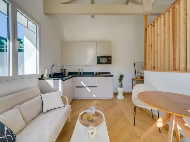 House Urrugne - 7 bedrooms - 330m²