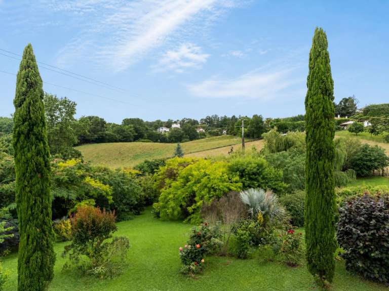 House Urrugne - 5 bedrooms - 295m²