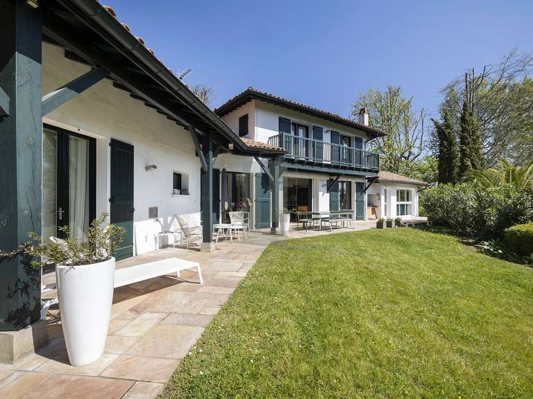 Villa Urrugne - 6 chambres - 340m²