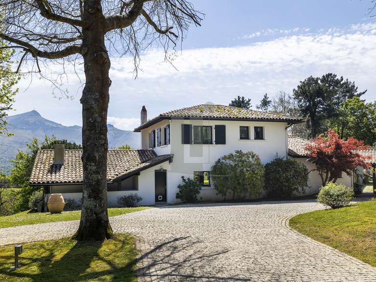 Villa Urrugne - 6 chambres - 340m²
