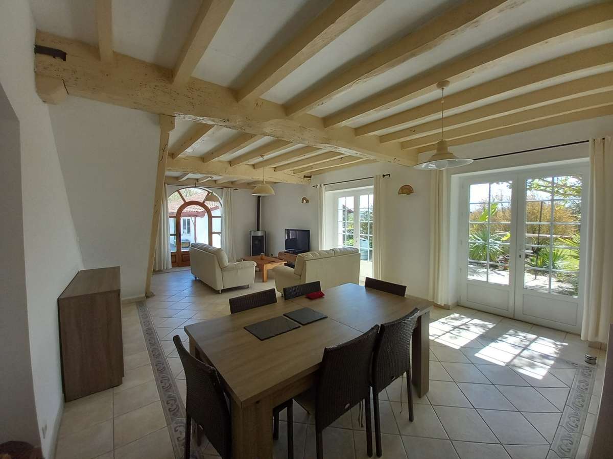 Maison Urt