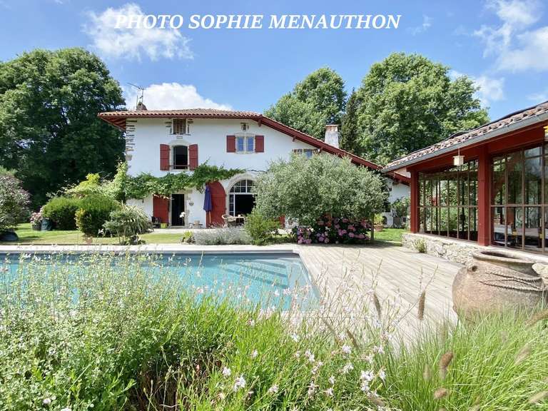 Maison Urt - 7 chambres - 310m²