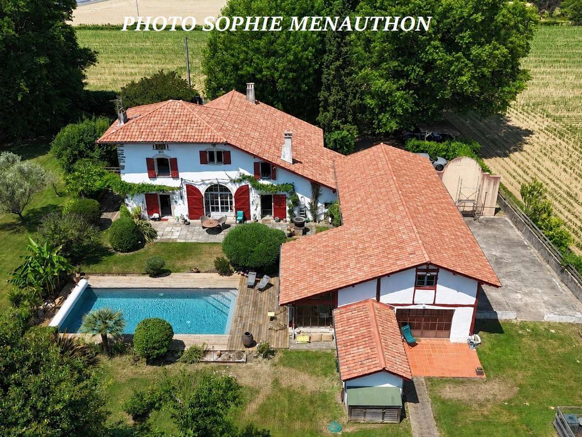 Maison Urt