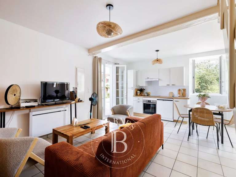 Propriété Urt - 5 chambres - 194m²