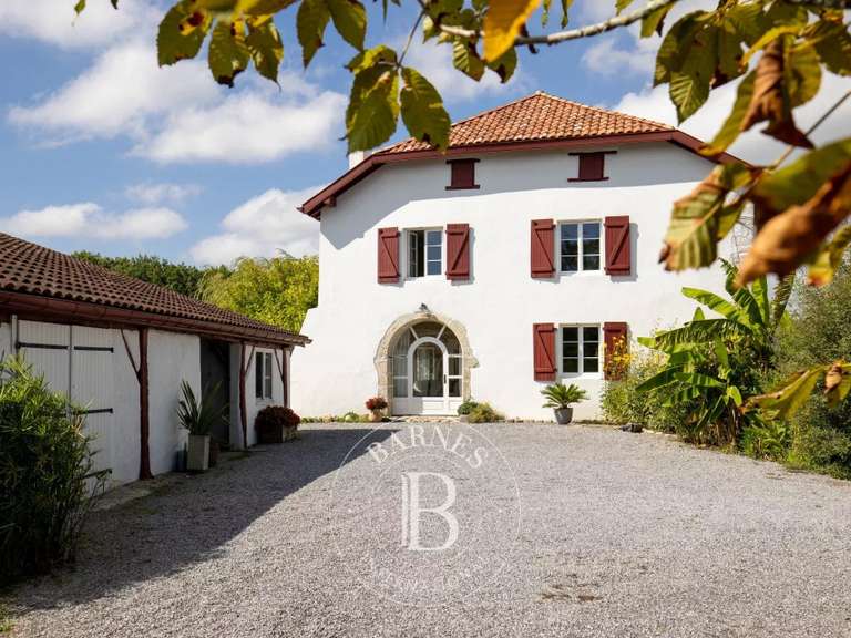 Propriété Urt - 5 chambres - 194m²
