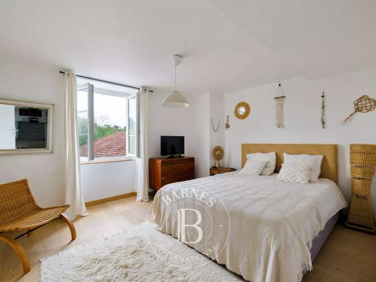 Propriété Urt - 5 chambres - 194m²