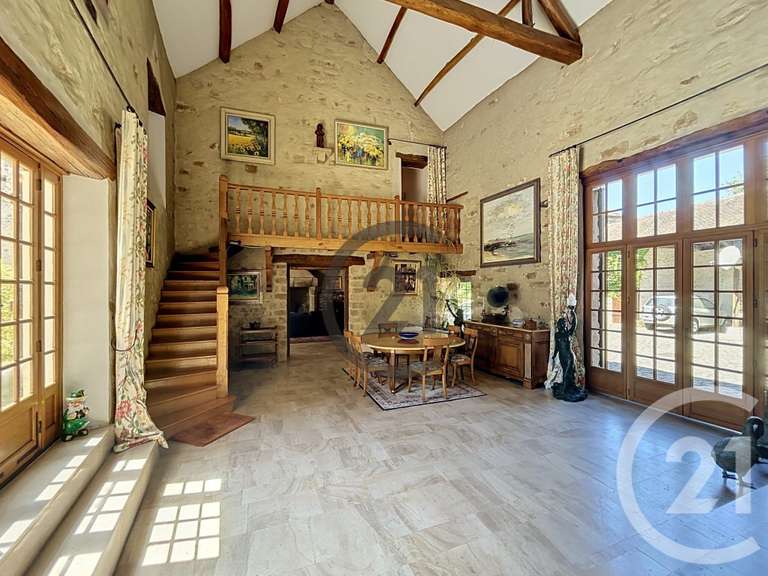 Maison Ury - 8 chambres - 445m²