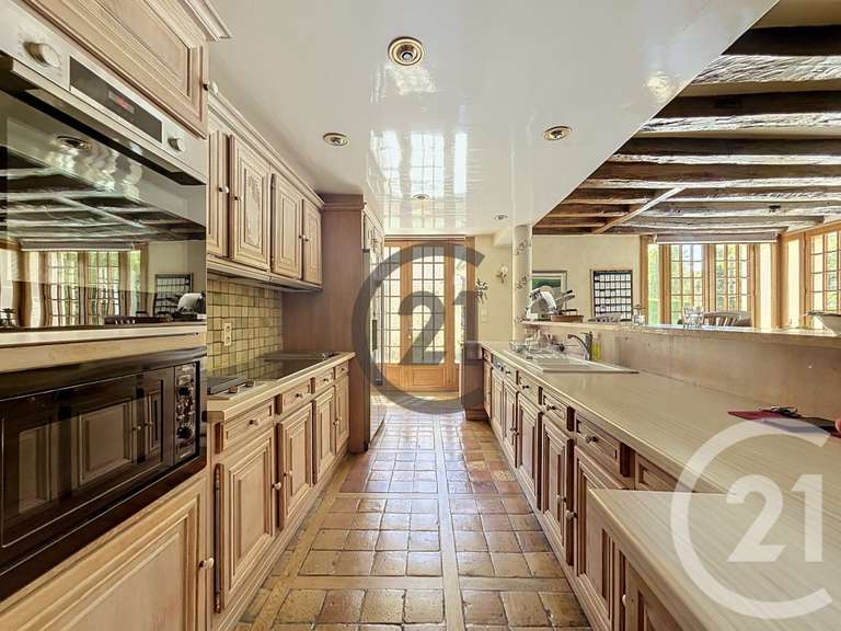 Maison Ury - 8 chambres - 445m²