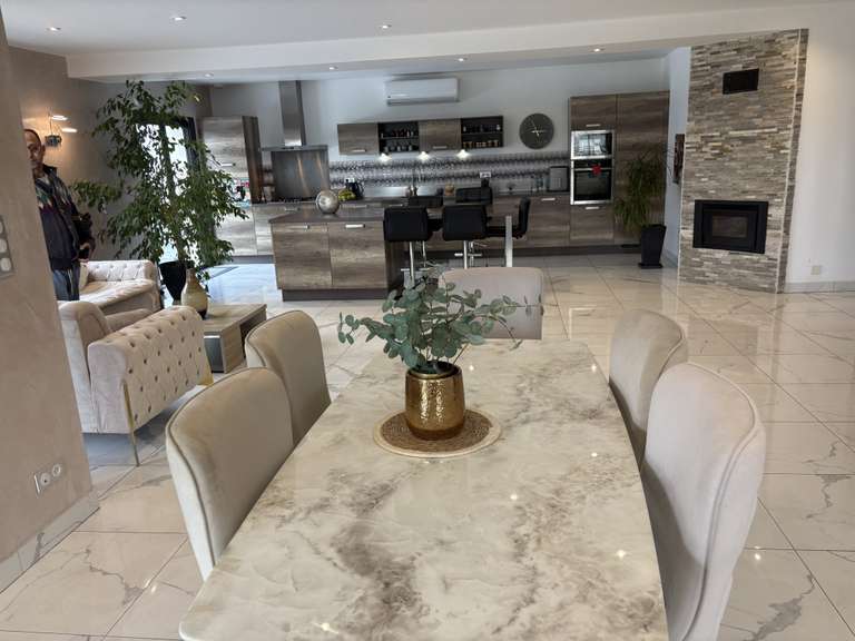 Property Ussac - 4 bedrooms - 224m²