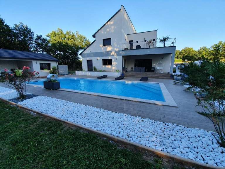 Property Ussac - 4 bedrooms - 224m²