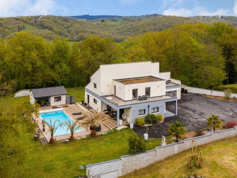 Propriété Ussac - 4 chambres - 224m²