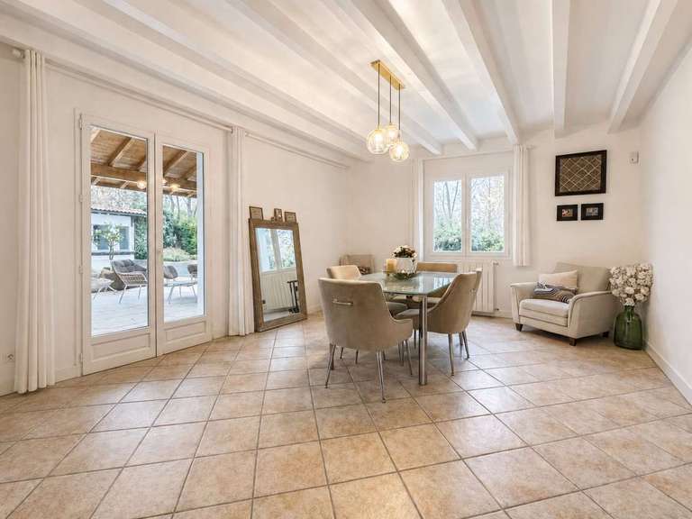 House Ustaritz - 5 bedrooms