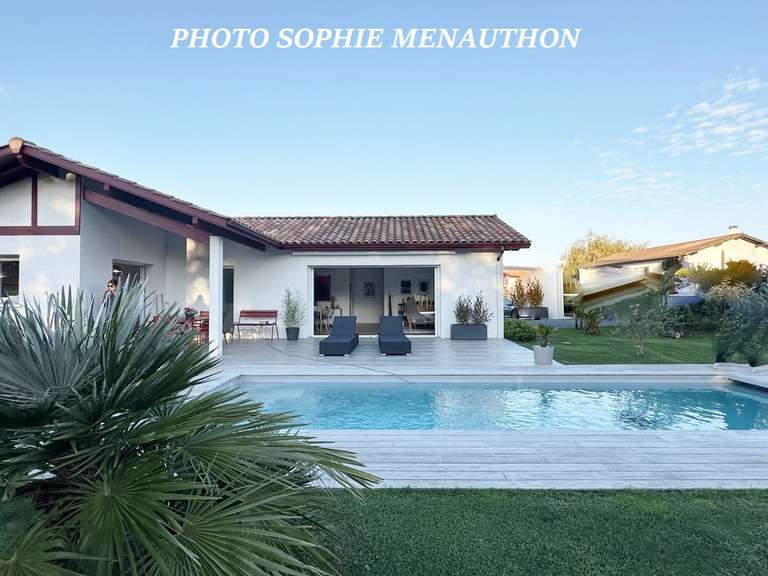 House Ustaritz - 4 bedrooms - 160m²