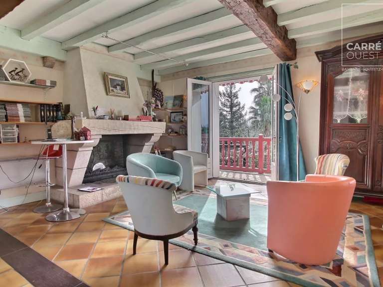 Maison Ustaritz - 5 chambres - 240m²