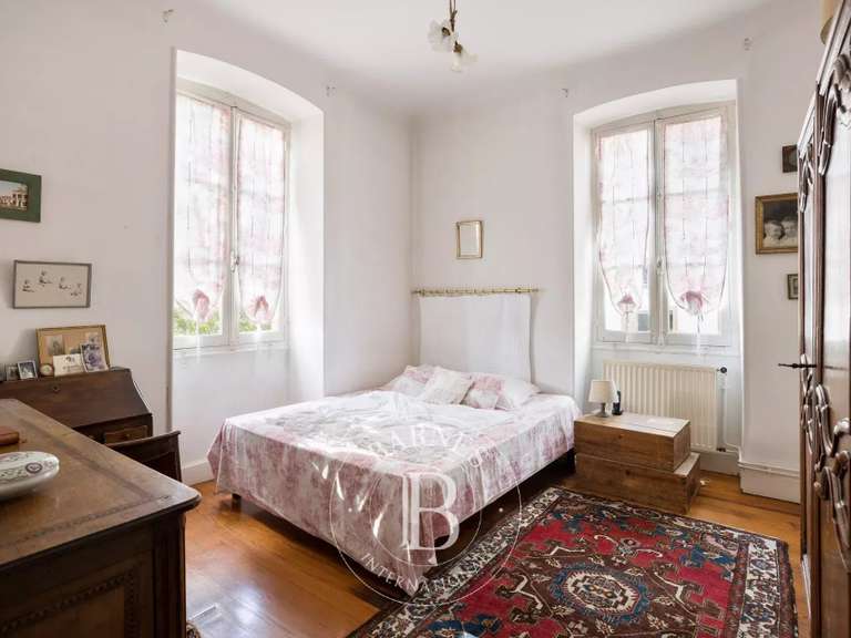 Maison Ustaritz - 9 chambres - 350m²