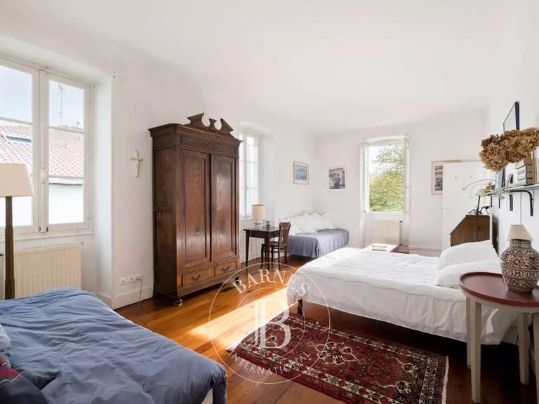 Maison Ustaritz - 9 chambres - 350m²