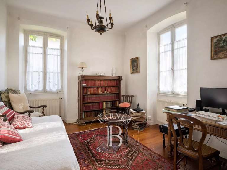 Maison Ustaritz - 9 chambres - 350m²