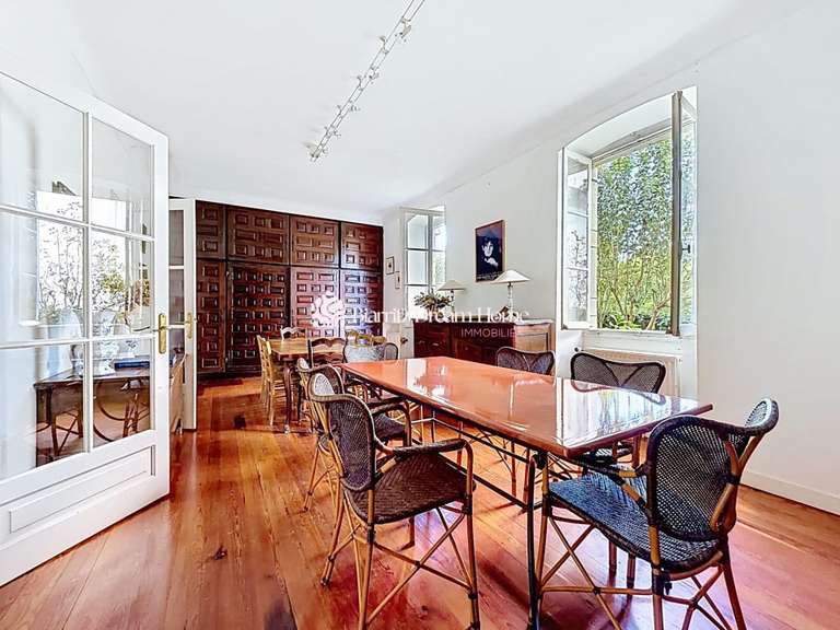Maison Ustaritz - 9 chambres - 353m²