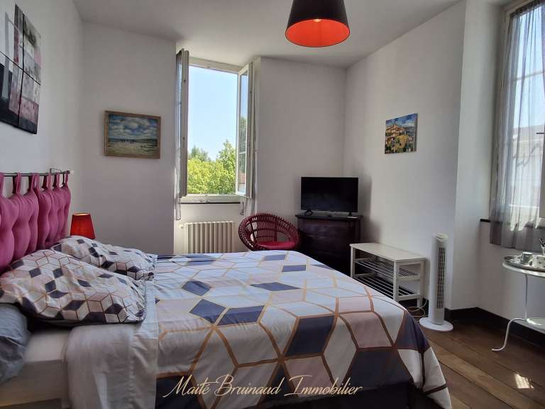 House Ustaritz - 6 bedrooms - 342m²