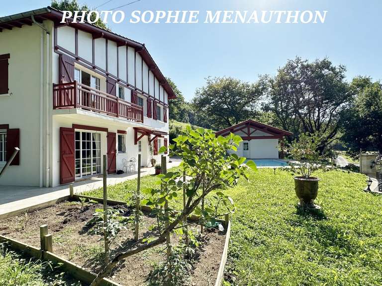 Maison Ustaritz - 5 chambres - 265m²