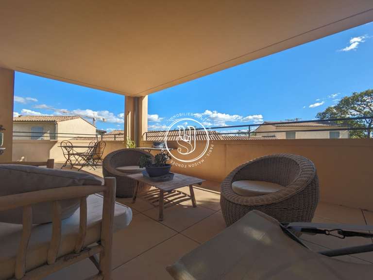 Apartment Uzès - 3 bedrooms - 111m²