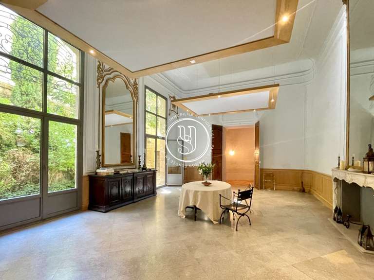 Apartment Uzès - 3 bedrooms - 191m²