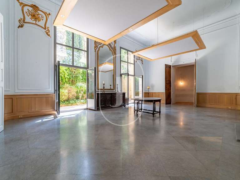 Apartment Uzès - 3 bedrooms - 193m²