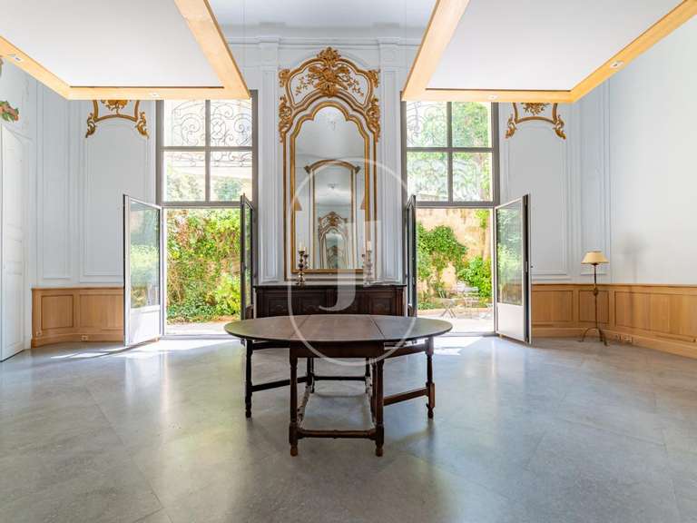 Apartment Uzès - 3 bedrooms - 193m²