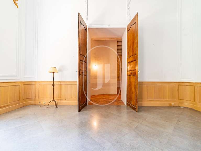 Appartement Uzès - 3 chambres - 193m²