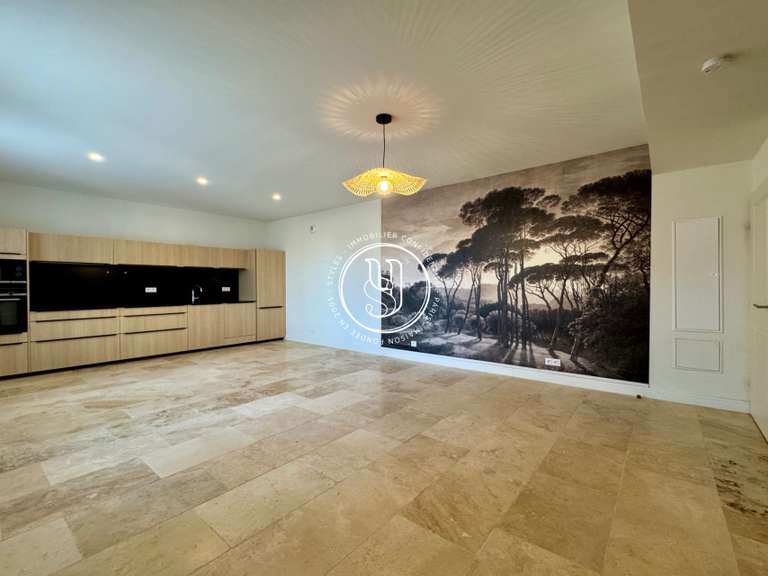 Appartement Uzès - 2 chambres - 84m²