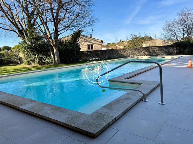 Apartment Uzès - 2 bedrooms - 84m²