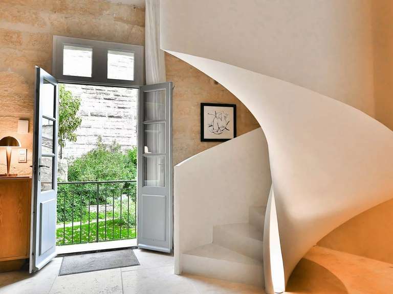 Appartement Uzès - 1 chambre - 75m²