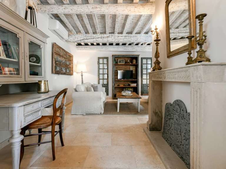 Appartement Uzès - 2 chambres - 109m²