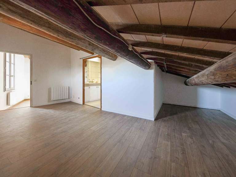 Appartement Uzès - 2 chambres - 102m²