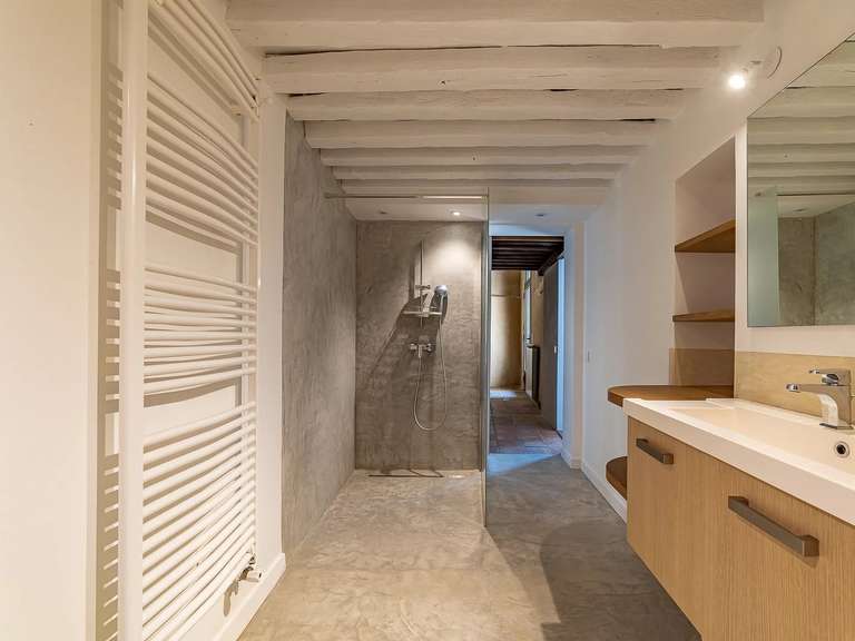 Appartement Uzès - 3 chambres - 221m²