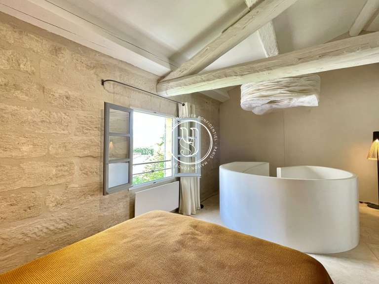 Appartement Uzès - 1 chambre - 76m²