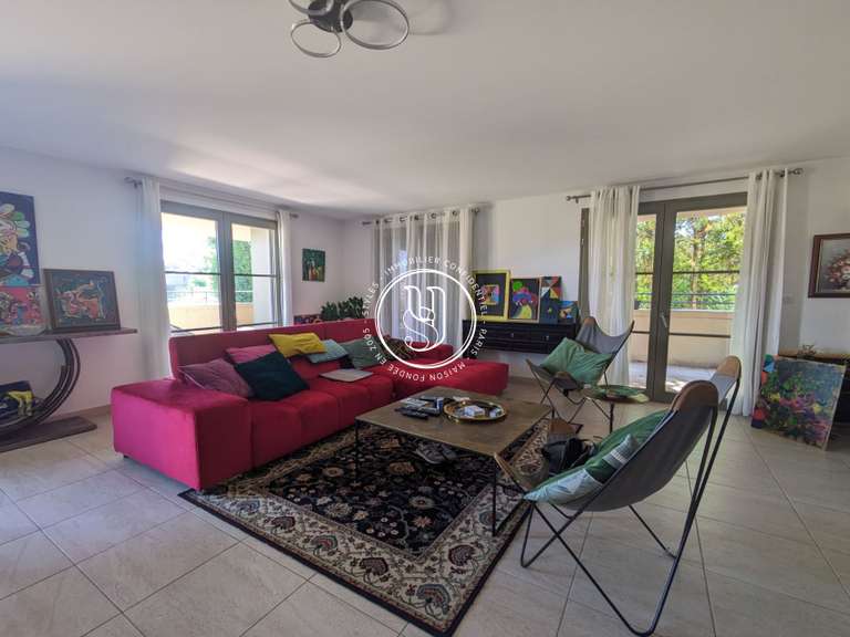 Apartment Uzès - 3 bedrooms - 111m²