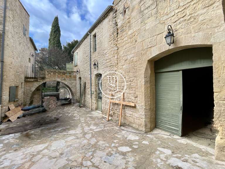 Appartement Uzès - 2 chambres - 109m²