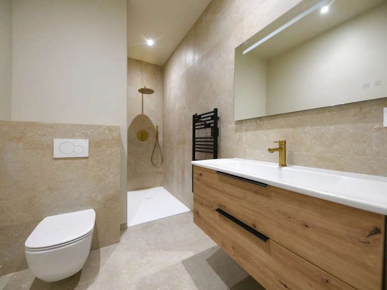Appartement Uzès - 3 chambres - 129m²