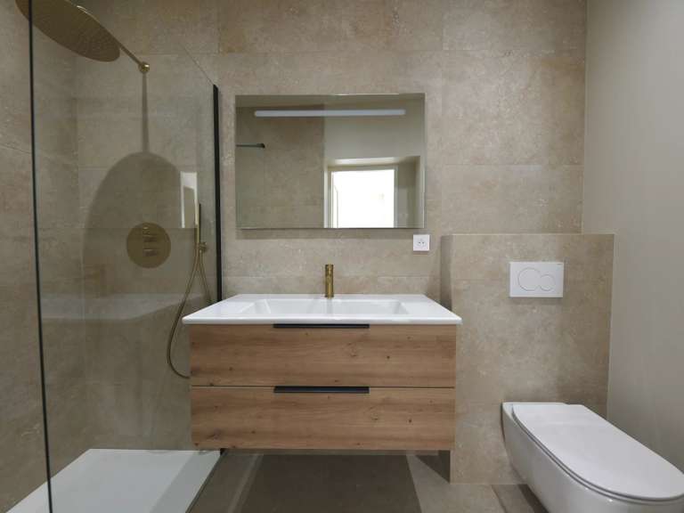 Appartement Uzès - 3 chambres - 105m²