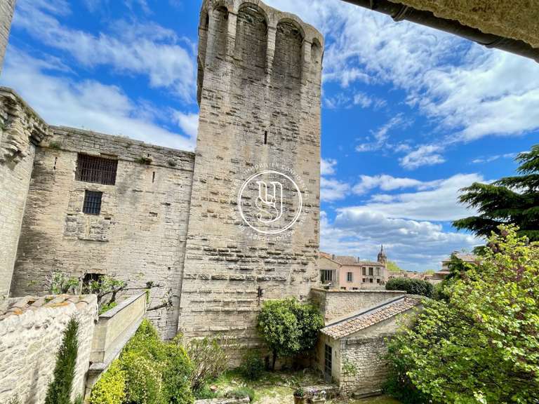 Appartement Uzès - 1 chambre - 76m²