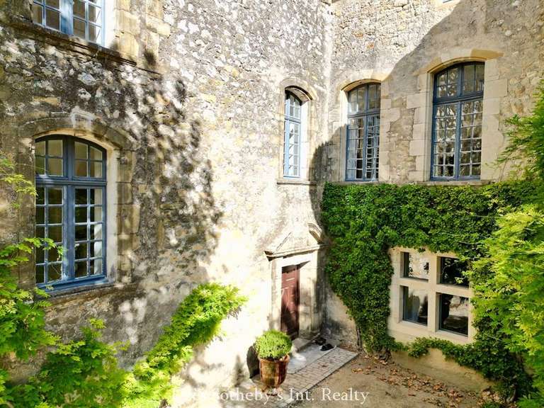 Château Uzès - 8 chambres - 880m²