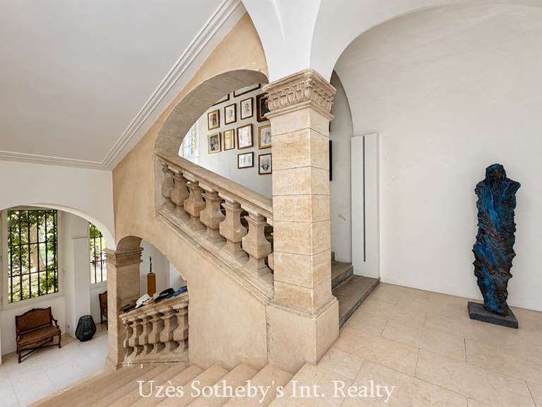 Château Uzès - 8 chambres - 880m²