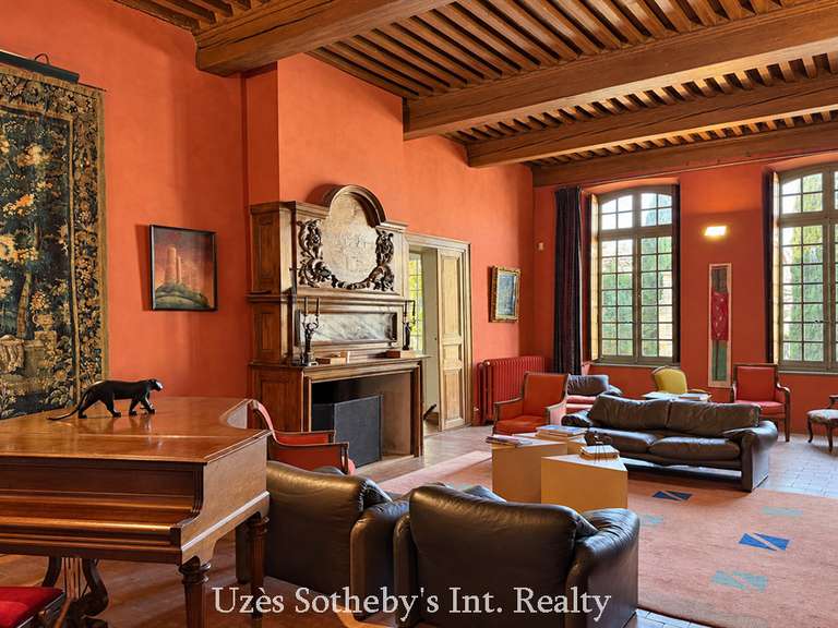 Château Uzès - 8 chambres - 880m²