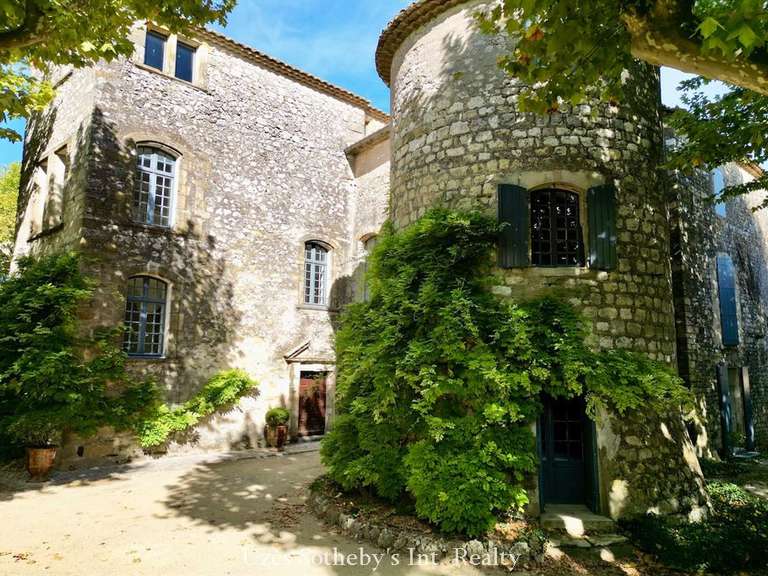 Château Uzès - 8 chambres - 880m²